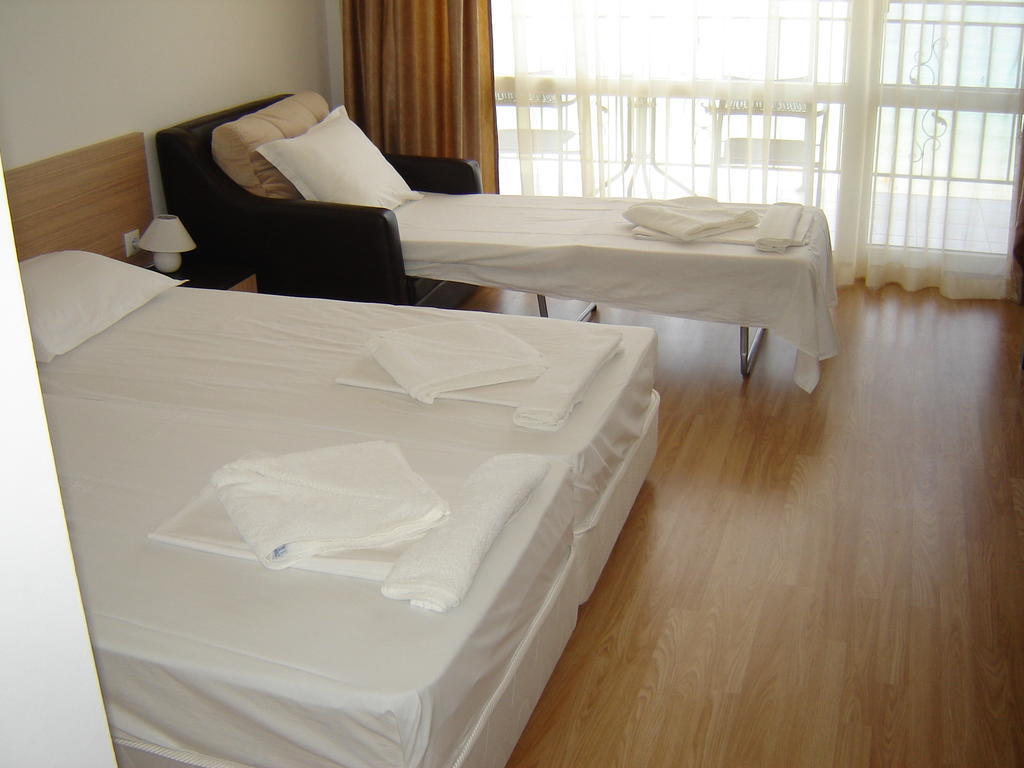 Villa Lazuren Bryag TTchernomorets Chambre photo